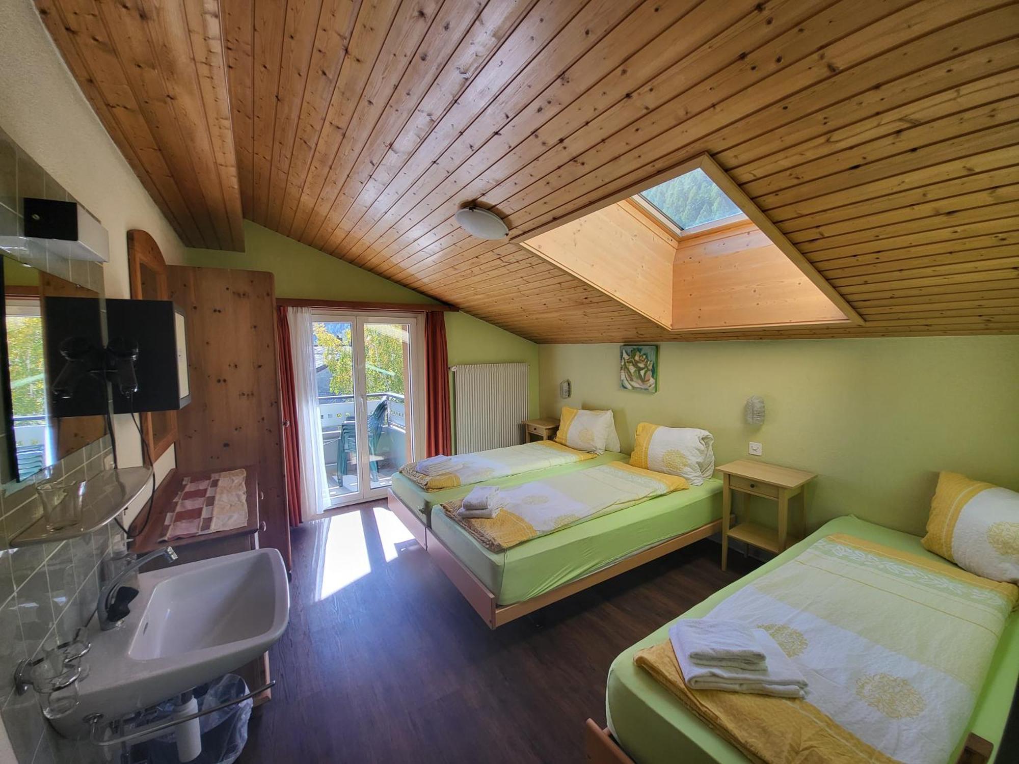 Pension Heino Saas-Grund Exteriör bild