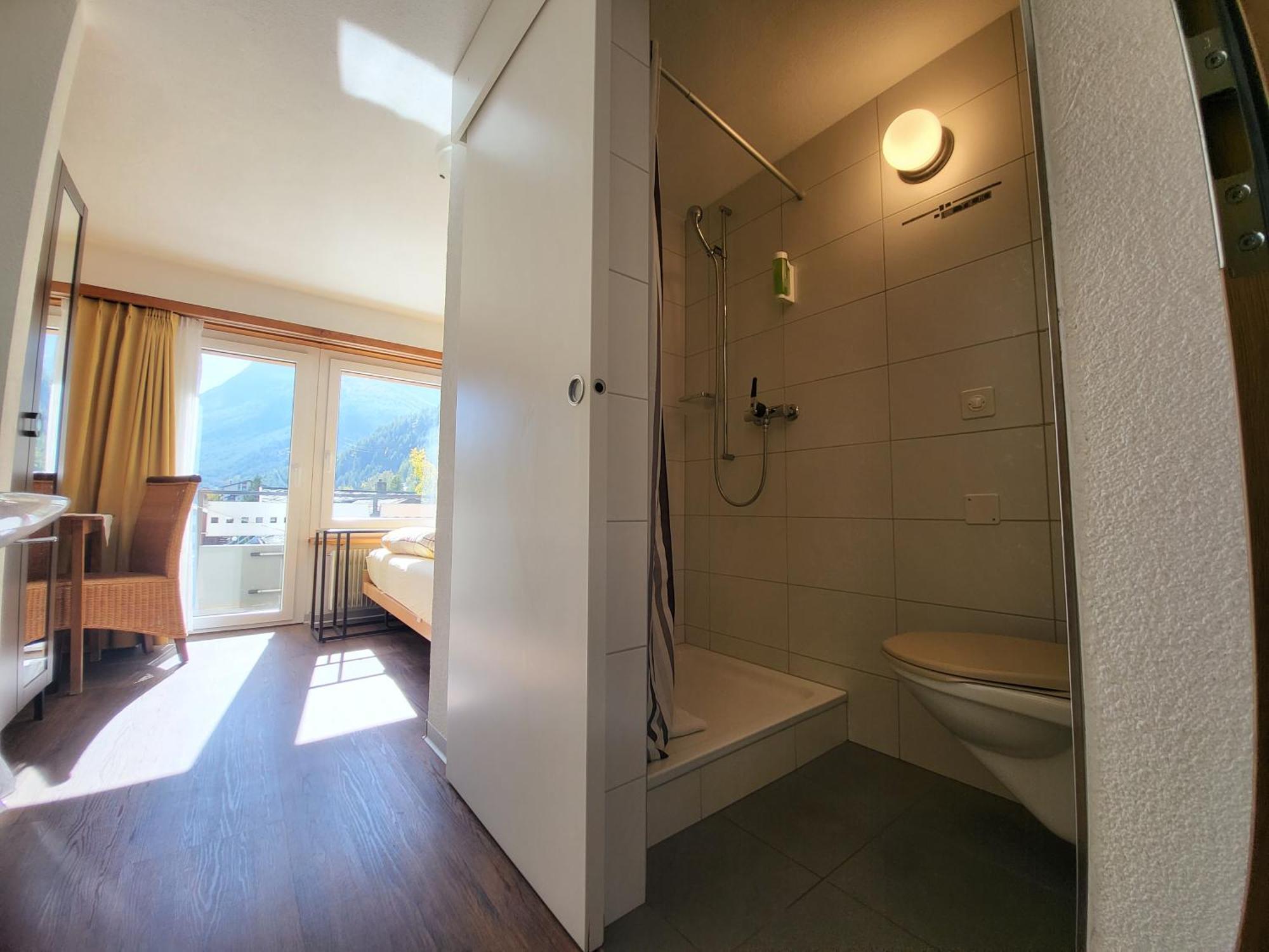 Pension Heino Saas-Grund Rum bild