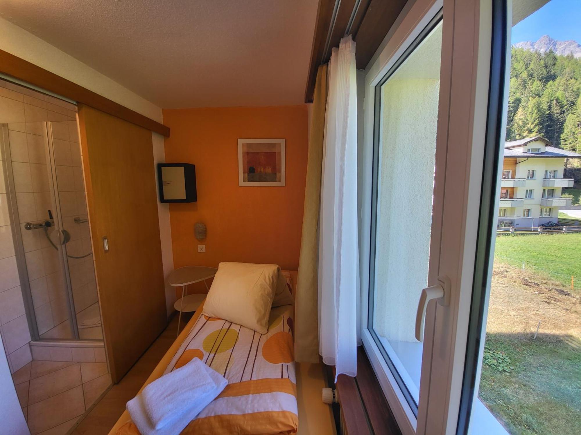 Pension Heino Saas-Grund Rum bild